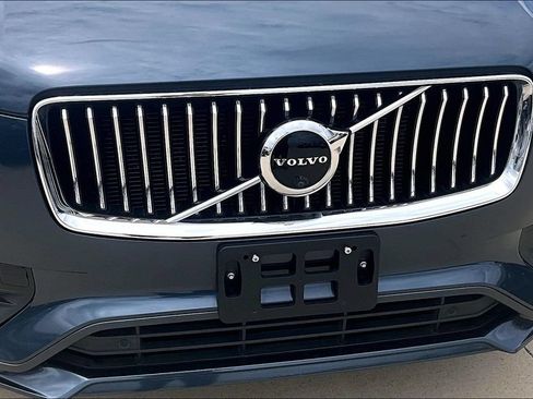 Used 2020 Volvo XC90 T6 Momentum AWD/4WD image 38