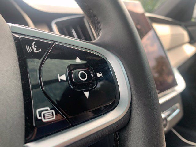 Used 2026 Volvo XC90 B6 Plus AWD/4WD image 18