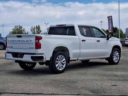 Used 2021 Chevrolet Silverado 1500 Custom w/ LPO, Dark Essentials Package image 7