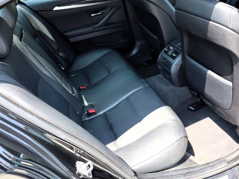 Used 2011 BMW 550i Sedan RWD image 19