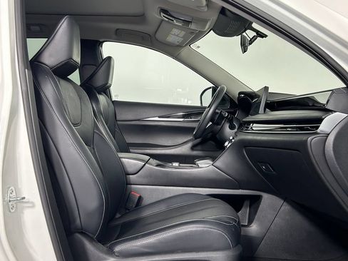 Used 2023 INFINITI QX60 Pure AWD/4WD image 9