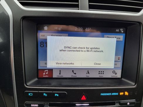 Used 2018 Ford Explorer Platinum image 24