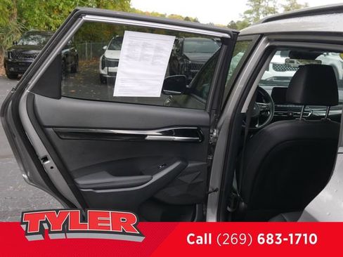 Used 2023 Kia Seltos EX image 19