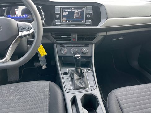 Used 2023 Volkswagen Jetta S FWD image 11