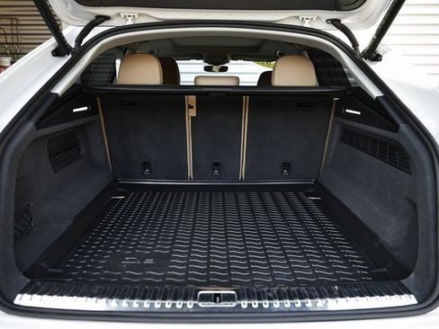 Used 2023 Audi Q8 Premium Plus w/ Premium Plus Package image 29