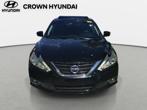 Used 2017 Nissan Altima 2.5 SL w/ 2.5 Technology Package FWD image 2