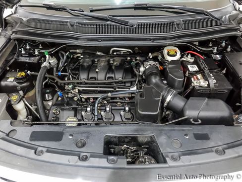 Used 2018 Ford Explorer XLT w/ Equipment Group 202A image 38