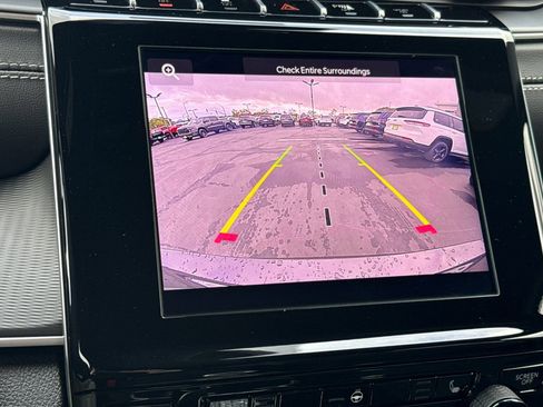 New 2025 Jeep Grand Cherokee L Altitude image 24