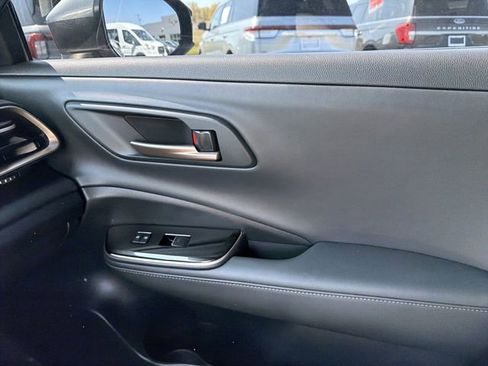 Used 2024 Toyota Crown Platinum image 26