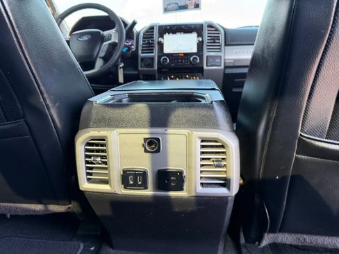 Used 2017 Ford F250 Lariat w/ Lariat Value Package AWD/4WD image 21