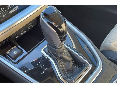 Certified 2023 Subaru Outback Limited image 31