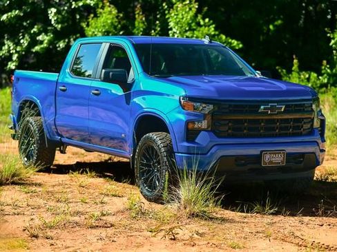 New 2025 Chevrolet Silverado 1500 Custom image 1