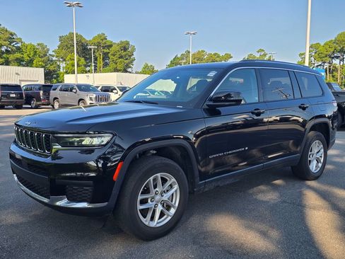 Used 2022 Jeep Grand Cherokee L Laredo w/ Luxury Tech Group I RWD image 7
