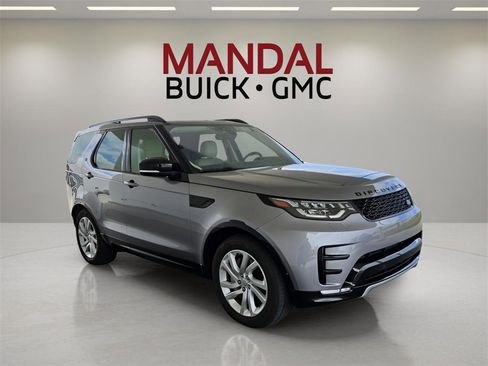 Used 2020 Land Rover Discovery Landmark image 4