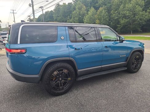 Used 2023 Rivian R1S Launch Edition image 8