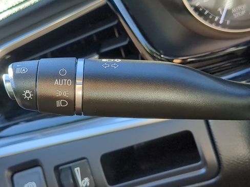 Used 2025 Cadillac XT5 Premium Luxury image 57