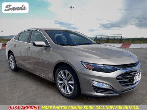 Used 2022 Chevrolet Malibu LT FWD image 1