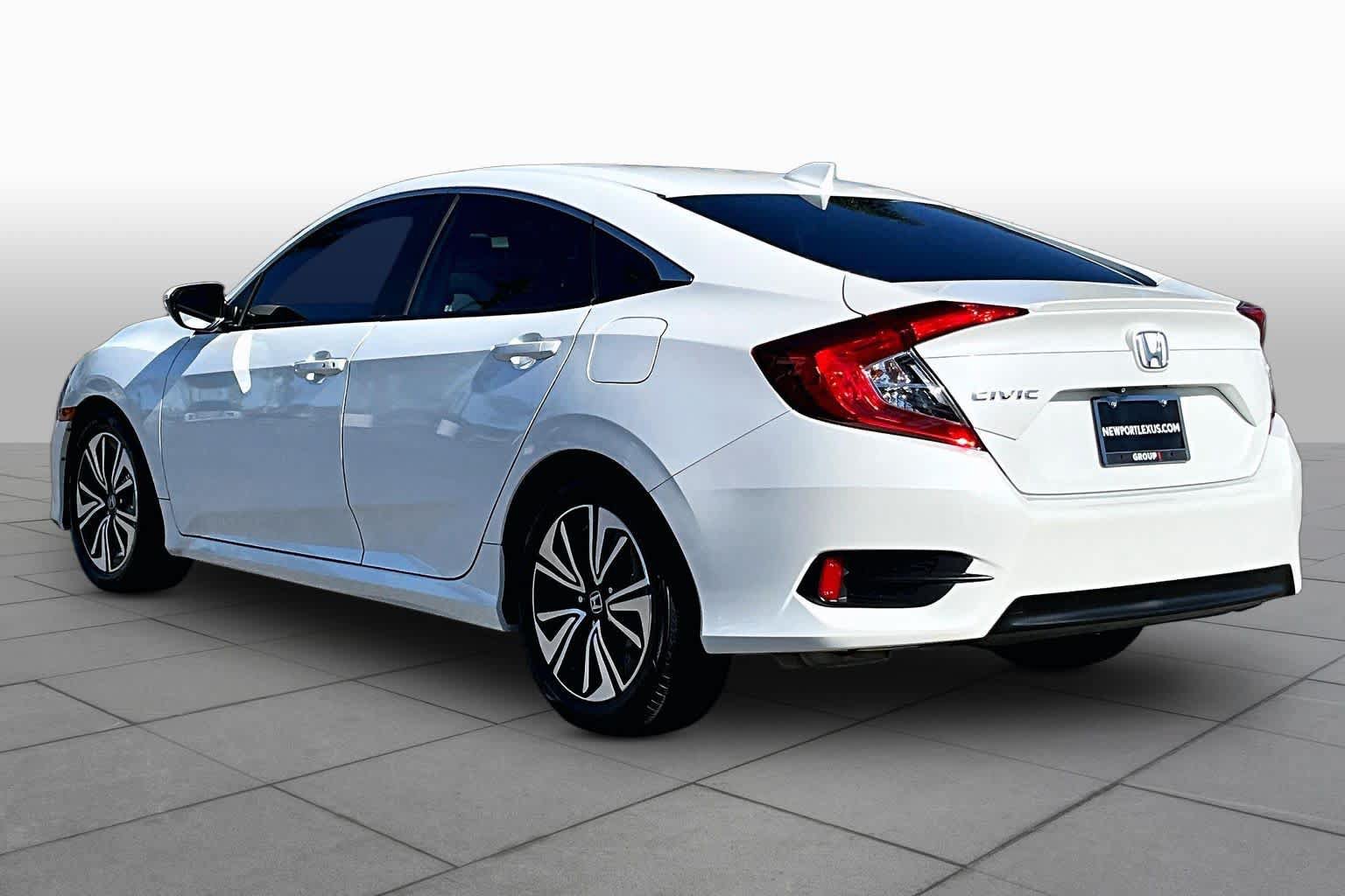 Used 2018 Honda Civic EX-L image 11