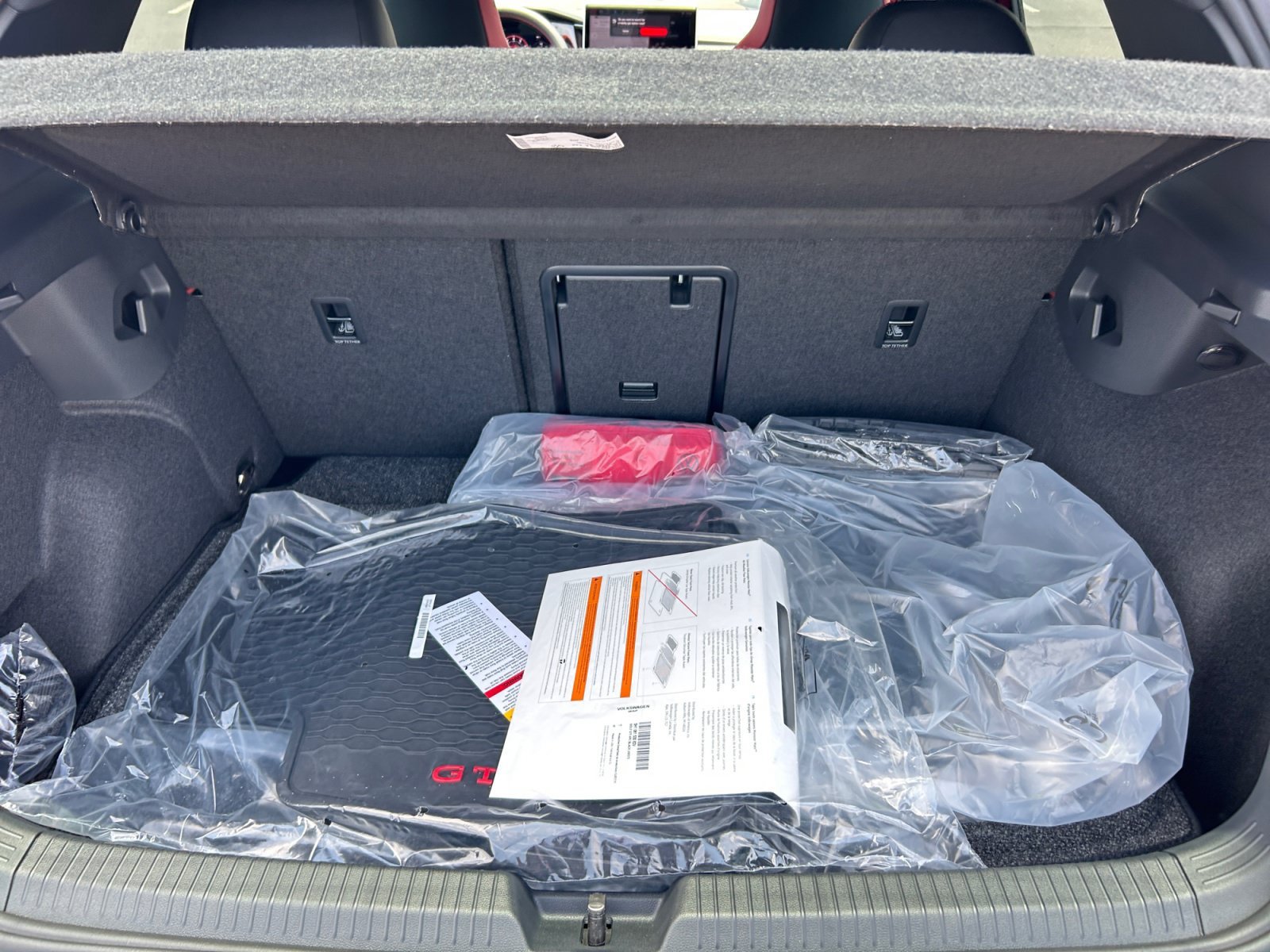 New 2026 Volkswagen GTI SE FWD image 32