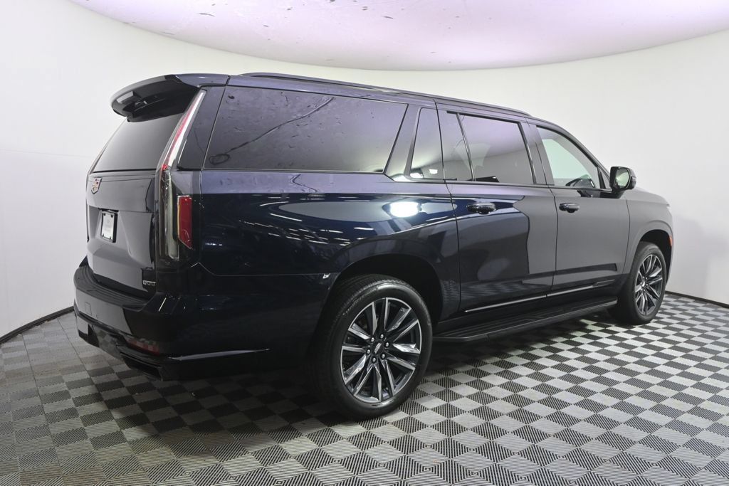 Certified 2024 Cadillac Escalade ESV Sport w/ Touring Package AWD/4WD image 7