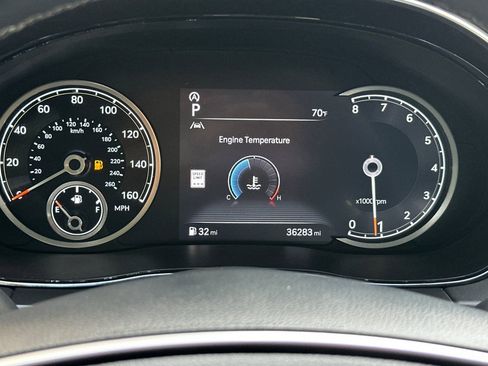 Used 2023 Genesis GV70 2.5T w/ Select Package AWD/4WD image 32