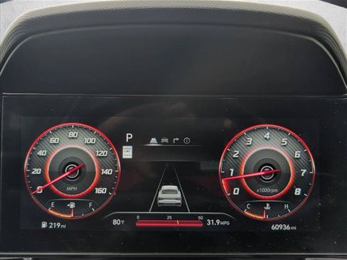 Used 2024 Hyundai Elantra Limited FWD image 12
