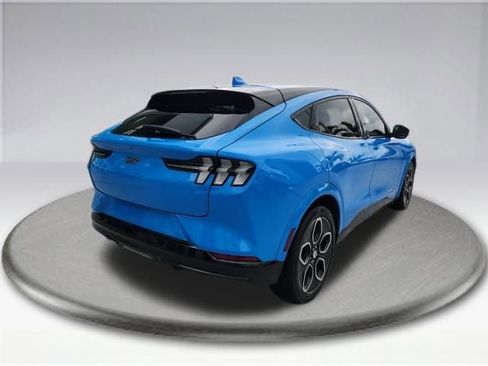 Used 2021 Ford Mustang Mach-E GT image 10