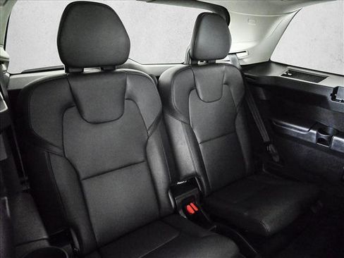 Used 2025 Volvo XC90 B6 Plus w/ Protection Package Premier AWD/4WD image 22