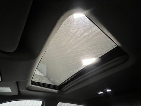 Used 2022 GMC Sierra 1500 Elevation w/ Elevation Premium Package image 19