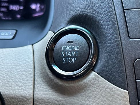 Used 2010 Lexus LS 460 L image 24