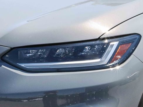 Used 2024 Honda HR-V Sport image 8