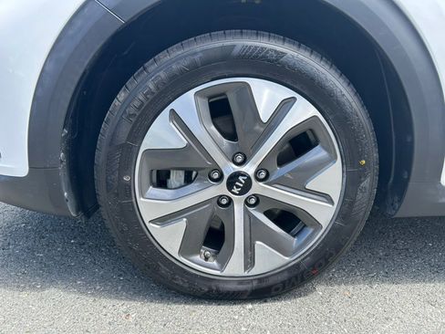 Used 2021 Kia Niro EX FWD image 59