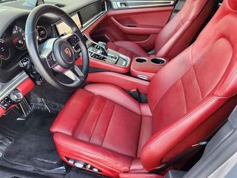 Used 2020 Porsche Panamera GTS image 13