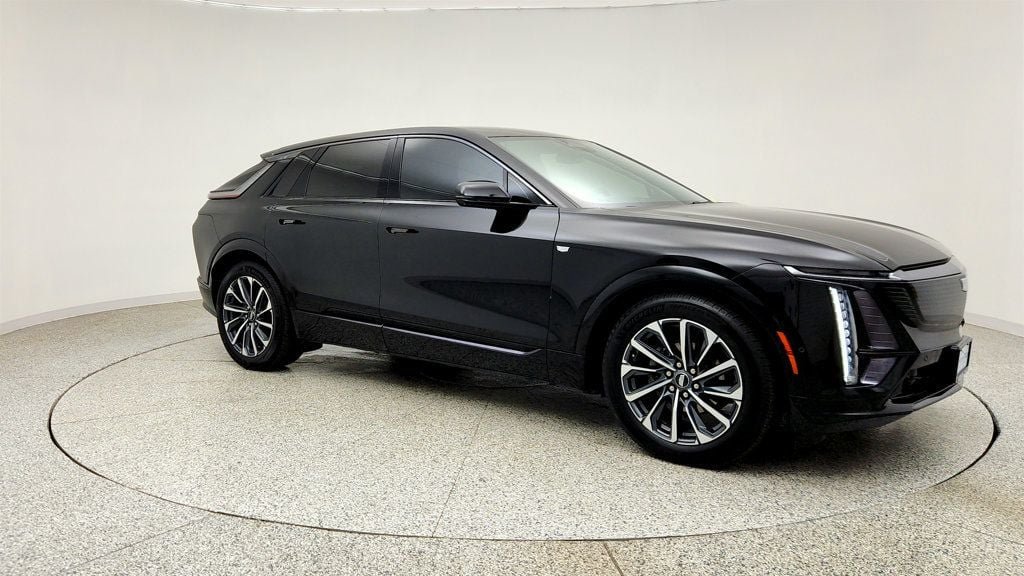 Used 2024 Cadillac Lyriq Sport RWD image 3