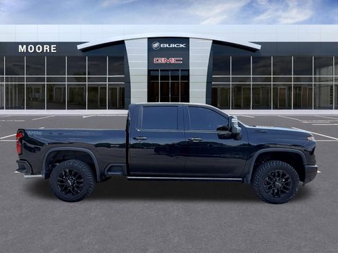 Used 2025 Chevrolet Silverado 2500 LTZ w/ Trail Boss Package AWD/4WD image 2