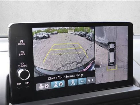 Used 2025 Honda Pilot TrailSport image 19
