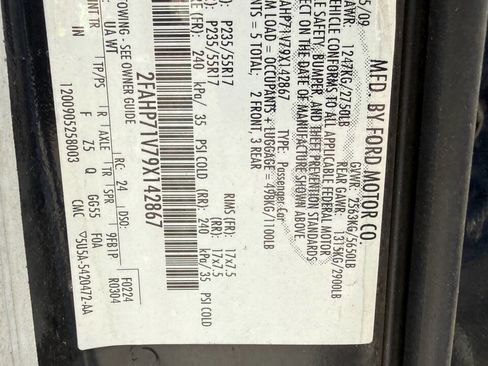 Used 2009 Ford Crown Victoria Police Interceptor image 19