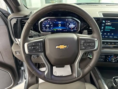 Used 2024 Chevrolet Silverado 1500 LTZ AWD/4WD image 25