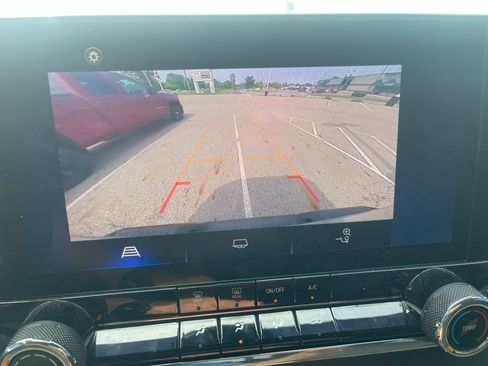 Used 2023 Chevrolet Colorado Trail Boss w/ Advanced Trailering Package AWD/4WD image 22