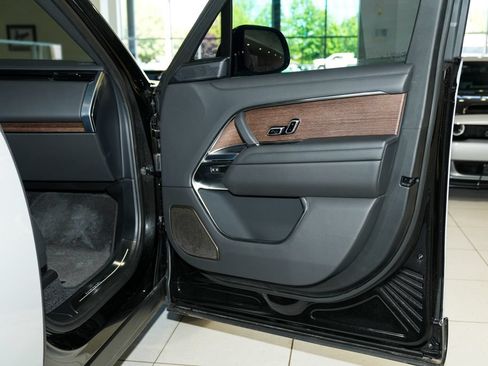 Used 2025 Land Rover Range Rover Autobiography AWD/4WD image 63