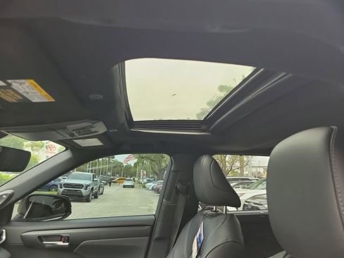 Used 2025 Toyota Highlander XSE image 13