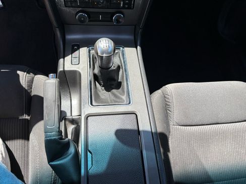 Used 2011 Ford Mustang Coupe RWD image 16