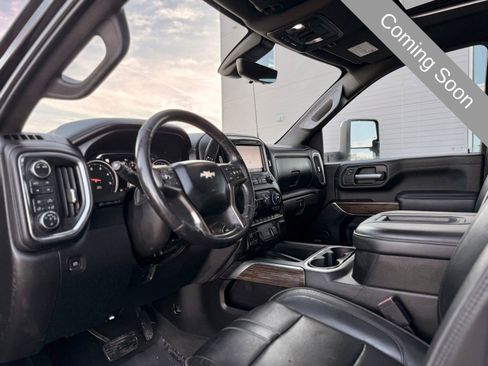 Used 2021 Chevrolet Silverado 2500 High Country w/ Z71 Off-Road Package image 17