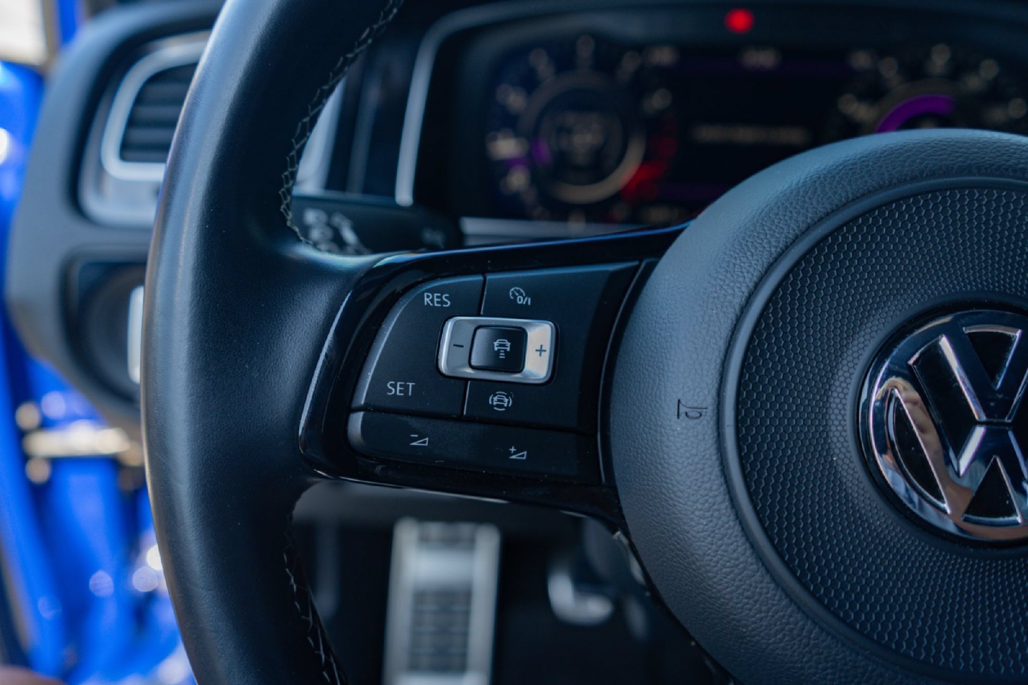 Used 2019 Volkswagen Golf R 4-Door AWD/4WD image 12