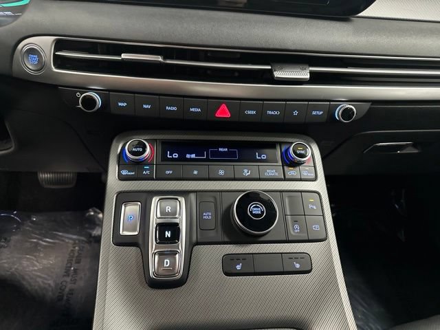 Used 2024 Hyundai Palisade SEL FWD image 16