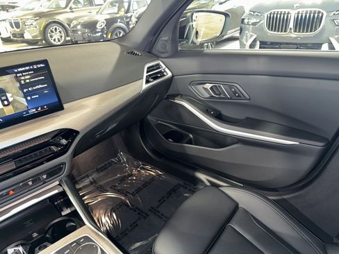 Used 2025 BMW 330i Sedan RWD image 31