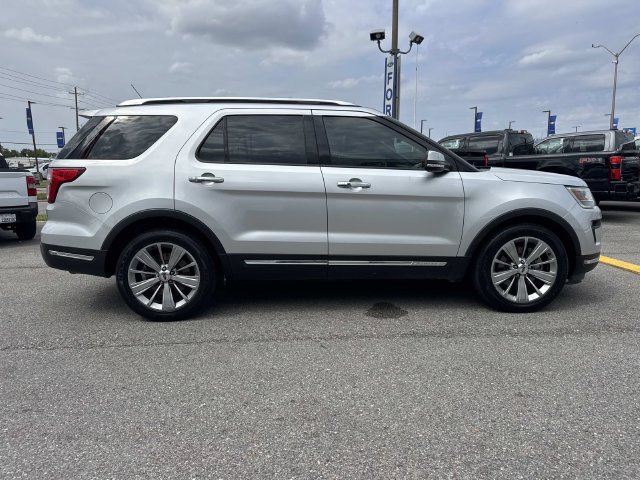 Used 2018 Ford Explorer Limited FWD image 4