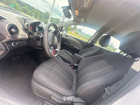 Used 2016 Chevrolet Sonic LT FWD image 16