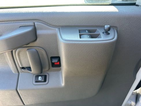 Used 2024 Chevrolet Express 2500 w/ Driver Convenience Package image 21