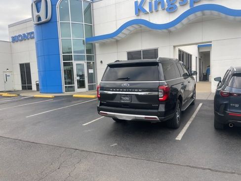 Used 2023 Ford Expedition Max Limited image 30